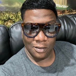 Meet your Posher, Rafael